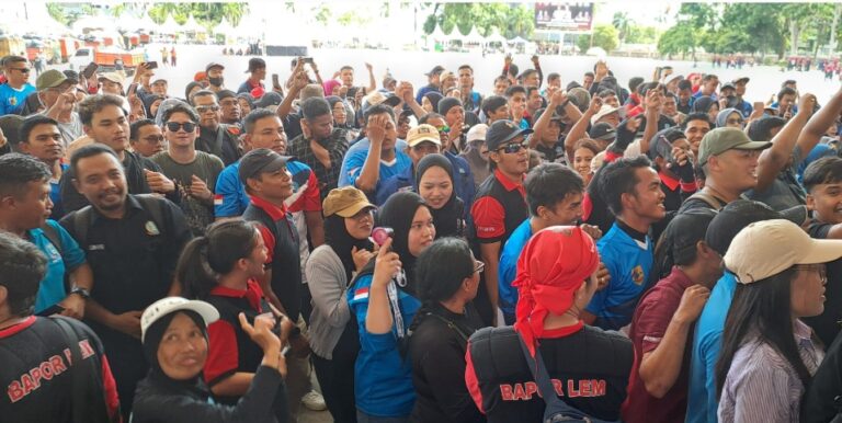 Rupiah Tembus Rp17.500 per Dolar AS, Pengusaha Mulai Khawatir Ancaman PHK