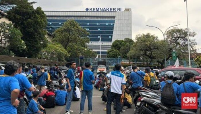 Buruh Indomaret Demo di Kemnaker, Tuding Ada Intimidasi dan Hak Lembur Dipangkas