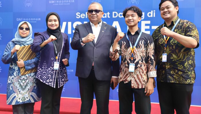 Wamenaker: Ijazah Tak Lagi Cukup, Kompetensi Jadi Kunci Masuk Dunia Kerja