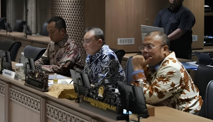 Dasco Pimpin Rapat Satgas Mitigasi PHK, DPR-Pemerintah dan Serikat Buruh Bahas Ancaman Gelombang PHK