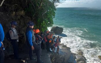 Dua Buruh Asal Jember Hilang Terseret Arus di Pantai Green Bowl, Bali, Pencarian Hari Kedua Belum Membuahkan Hasil