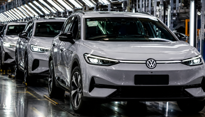 Volkswagen Siapkan Restrukturisasi Terbesar, Hingga 100 Ribu Pekerja Terancam PHK