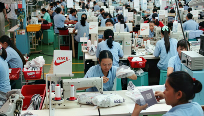 4.000 Pekerja Sepatu Nike di Bandung Dirumahkan Akibat Keterlambatan Bahan Baku