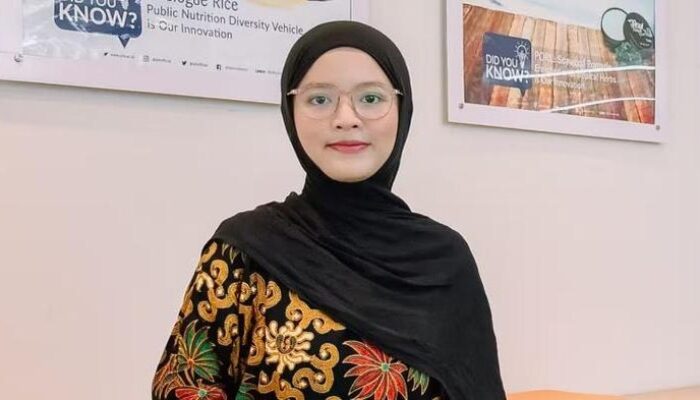 Lulusan Terbaik IPB Berasal dari Keluarga Buruh, Aulia Buktikan Keterbatasan Bukan Penghalang Prestasi