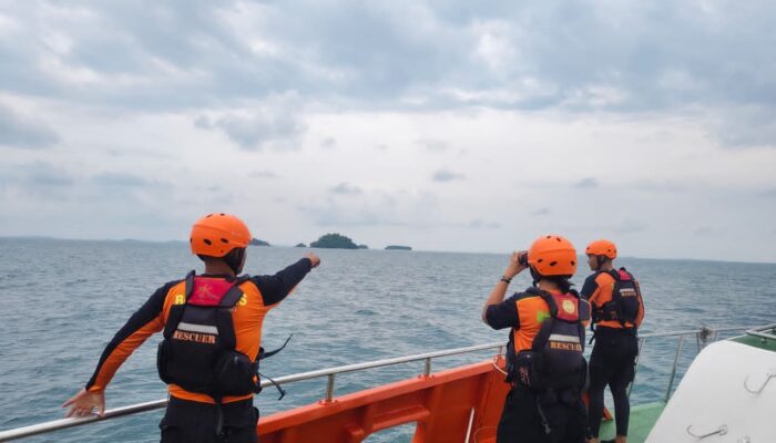 Penumpang KMP Bahtera Nusantara Jatuh di Laut Perairan Bintan, Tim SAR Dikerahkan Melakukan Pencarian