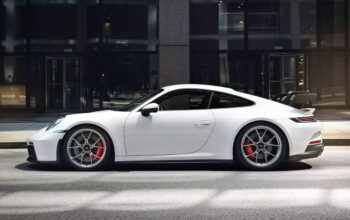 Laba Anjlok 93%, Porsche Siapkan Gelombang Baru PHK dan Pangkas Ribuan Karyawan