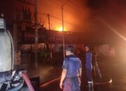 Pabrik Pengolahan Bonggol Jagung di Jombang Terbakar Hebat, 6 Unit Damkar Diterjunkan