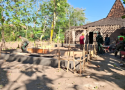 Buruh Tani di Ponorogo Bahagia Rumahnya Direhab Lewat Program TMMD ke-129