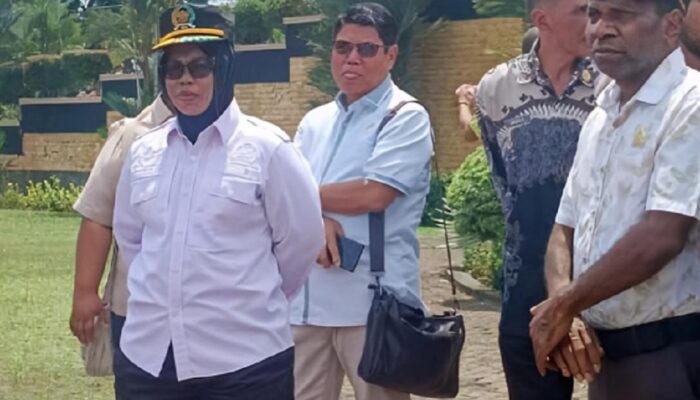 DPRK Mimika Kawal 20 Tuntutan Buruh TKBM Pomako, Rampeani Rachman Tak Kuasa Menahan Air Mata