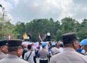 Ribuan Buruh PT BSA Datangi Polda Lampung, Minta Perlindungan Hukum Usai Fasilitas Kerja Terbakar