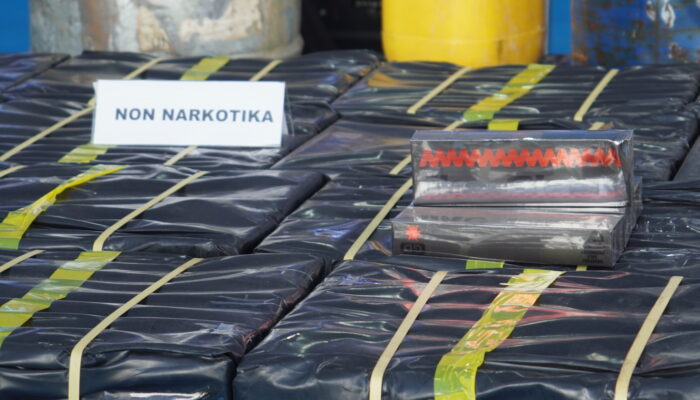 Kapal Pembawa 2,6 Ton Sabu Cair Ternyata juga Angkut 1,57 Juta Batang Rokok Ilegal, 10 WNA Myanmar Diamankan
