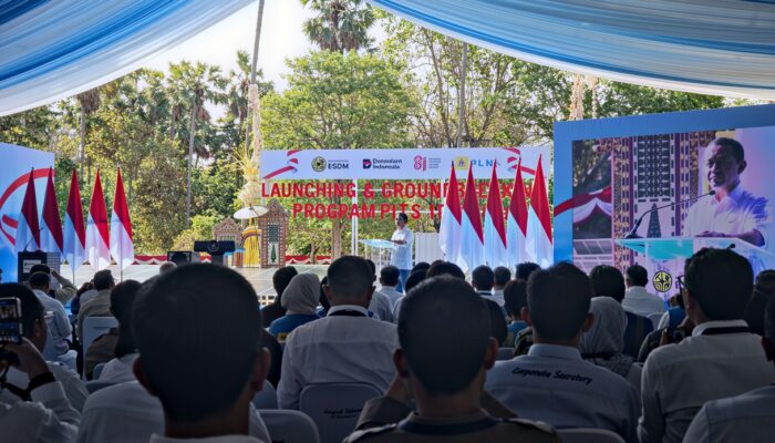 PLTS 100 GWp Ditargetkan Buka 5,5 Juta Lapangan Kerja dan Hemat Subsidi Energi Rp73,9 Triliun