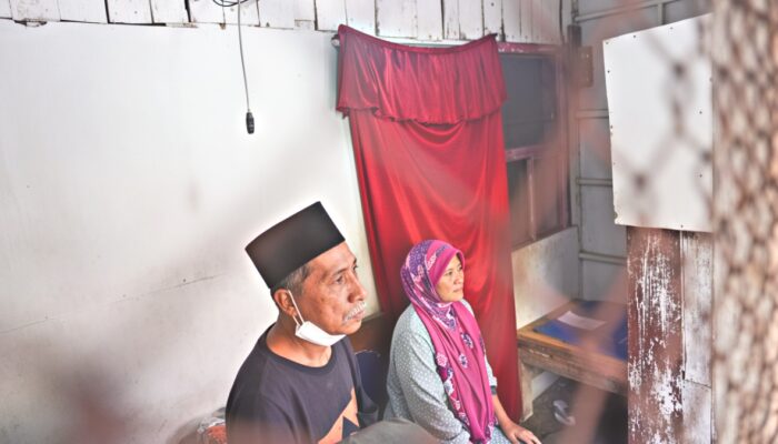 Lima Tahun Terbaring karena Stroke, Nitam Bertahan Hidup Bersama Istri yang Jadi Buruh Tebang Tebu