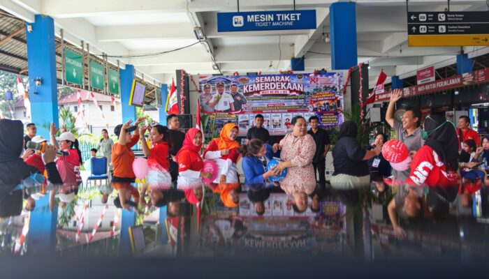 Semarak HUT ke-81 RI, Paguyuban Terminal Kampung Rambutan Gelar Lomba Unik
