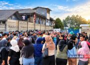 Ratusan Buruh PT Kartika Sari Sukabumi Demo, Soroti Upah, BPJS hingga Shift Malam Pekerja Perempuan