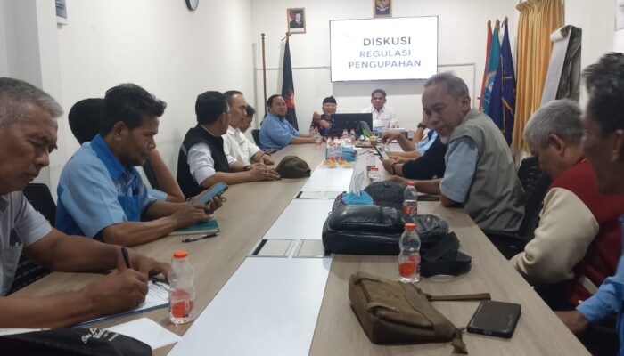 Diskusi Regulasi Pengupahan DPP , DPD dan DPC Dengan KEMENAKER