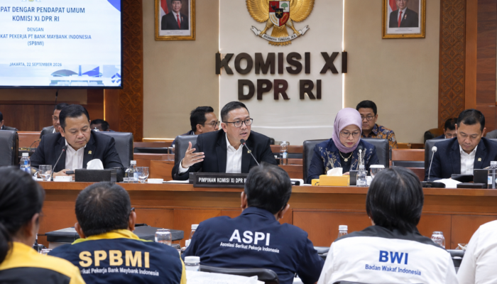 DPR Minta OJK Evaluasi Regulasi Internal Maybank Indonesia Terkait Dugaan PHK Sepihak