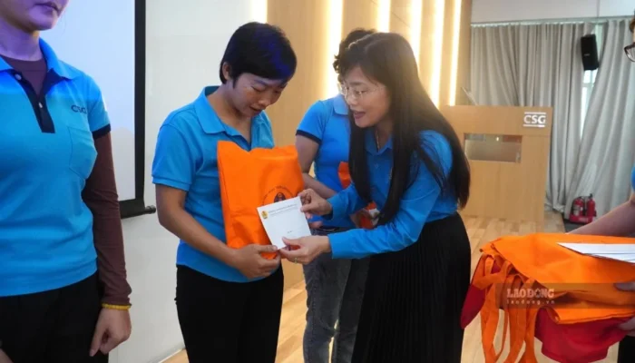 Serikat Pekerja Chang Shin Vietnam Salurkan Bantuan Miliaran Dong untuk Pekerja, 45 Ribu Karyawan Jadi Perhatian